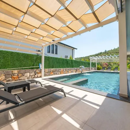 Βίλα Lily Of The Valley Luxury Fethiye, Yesiluzumlu By Sunworld *